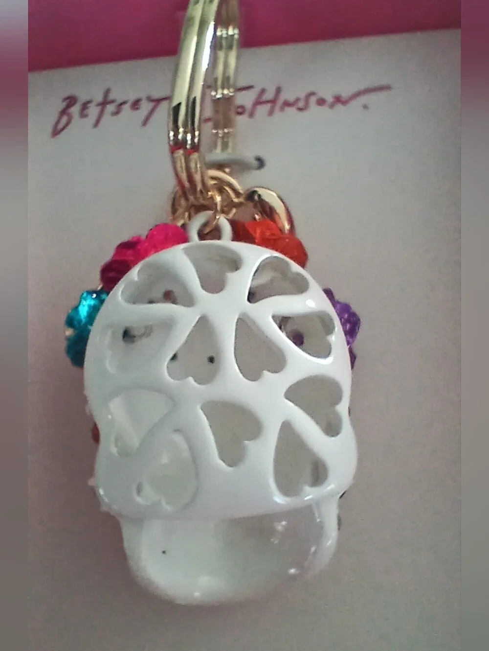 Betsey Johnson Multi‑Color Sugar Skull Keychain – Gold‑Tone – Bold & Collectible